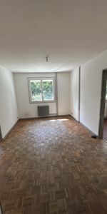 Location Appartement 2 pièces 43m² LE CREUSOT 71200 - Photo 4