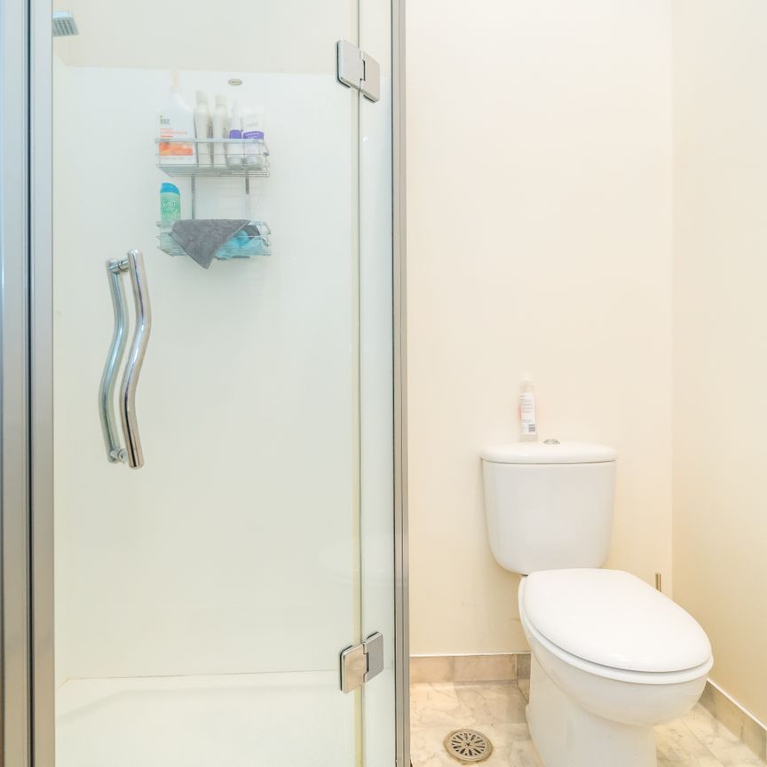 Inner City 1 bedroom studio apartment - Photo 1