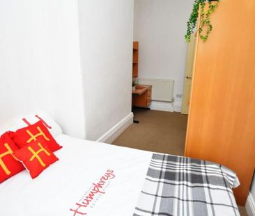 7 bedroom flat to rent - Photo 2