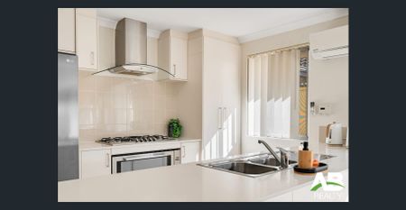 MODERN HOME IN A GREAT LOCATION! - Photo 5