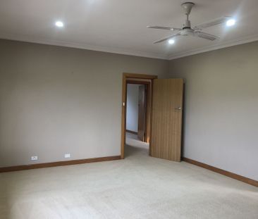 6 Valley Street, Trevallyn - Photo 3