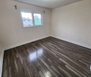 For Lease - 3334 Tallmast Crescent, Mississauga, Ontario - Photo 5