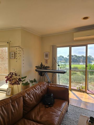 Point Cook - Photo 2