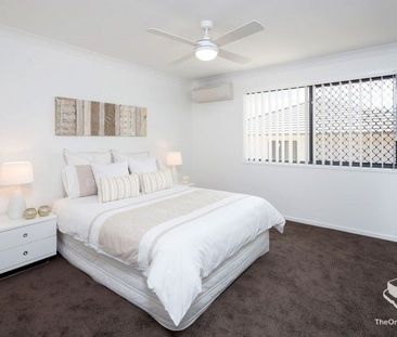 Luxury 3 Bed Townhouse, Convenient to Everything - Photo 6