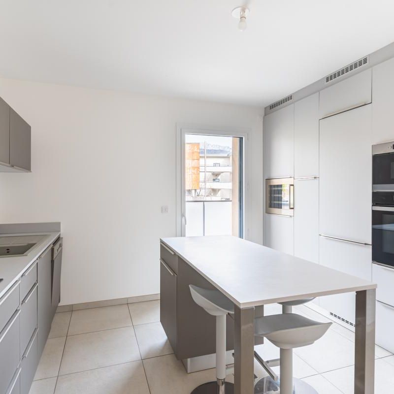 Location Appartement 5 pièces 116m² ANNECY LE VIEUX 74940 - Photo 1