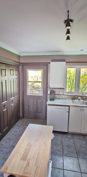 Maison de ville à louer - 3 étages - Arrondissement Jacques-Cartier - Photo 1