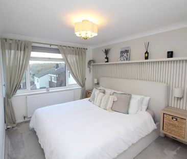 3 bedroom terraced house to rent - Photo 3