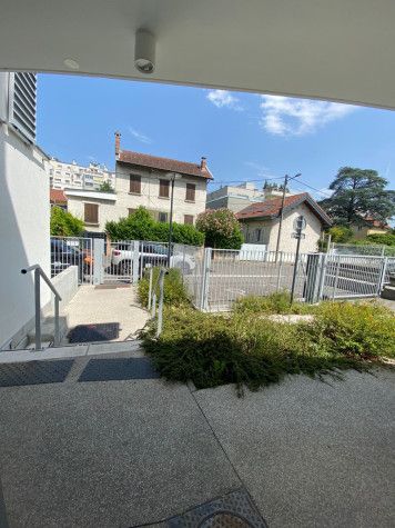 Studio standard de 18 à 19m2 meublé et équipé - Photo 2