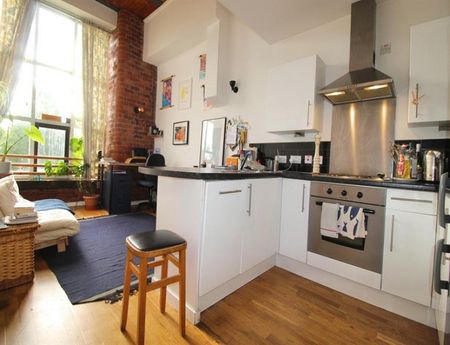 1 Bedroom Apartment To Let - Photo 2