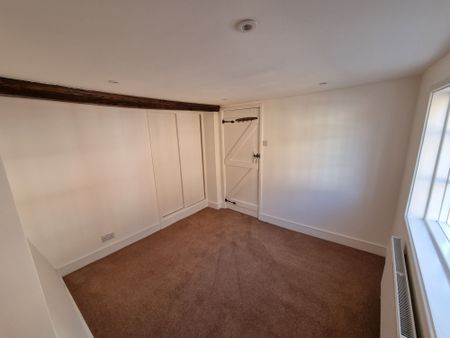 3 bed mid-terraced house to rent in High Street, Kenilworth, CV8 - Photo 5