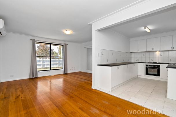 Spacious 3 Bedroom Home - Photo 1