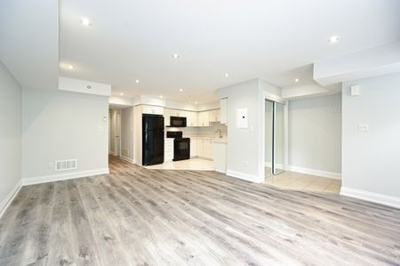For Lease - 43 Hays Boulevard Unit# 2, Oakville, Ontario - Photo 2