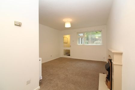 1 Bedroom Apartment - Photo 2