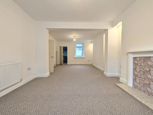 3 bedroom property to rent - Photo 1
