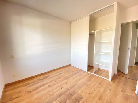Location Appartement 2 pièces 48m² - Photo 2