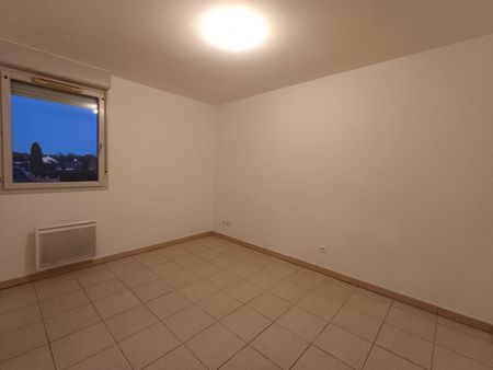 location Appartement T4 DE 84.19m² À MERVILLE - Photo 5