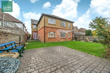 2 bedroom flat to rent - Photo 5