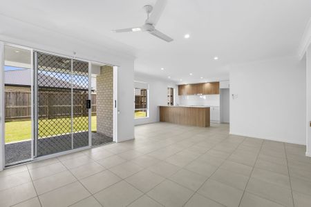 Spacious 4-Bedroom Family Home in Serene Redland Bay Location with Double Garage. - Photo 3