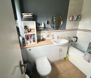 Angle Ways, STEVENAGE - Photo 4