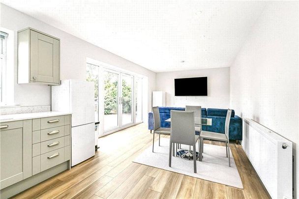 1 bedroom in a house share to rent - Photo 1