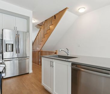 For Lease - 65 Akil Thomas Gardens, Toronto, Ontario - Photo 6