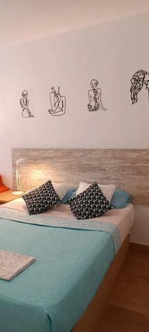 Calle del Jilguero, Madrid, Community of Madrid 28025 - Photo 2