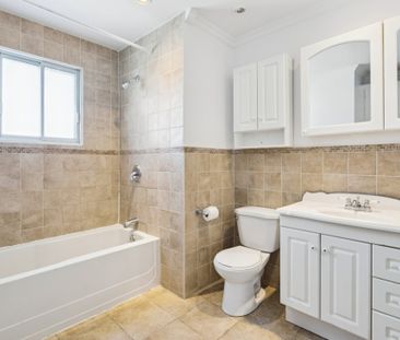 12063 Av. Longtin, H4K 2M6, H4K 2M6, Montréal - Photo 1