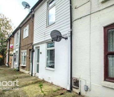 2 bedroom terraced house to rent - Photo 4
