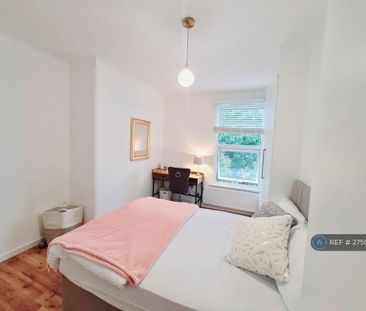 1 bedroom in a house share to rent - Photo 5