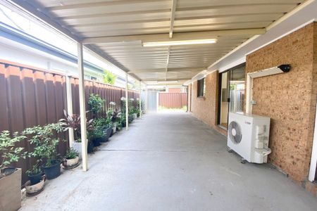 Lovely 3 Bedroom Home - Photo 5