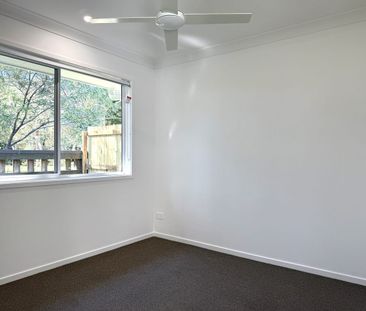 SPACIOUS TWO BEDROOM FAMILY HOME - Photo 6