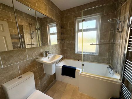 THREE DOUBLE BEDROOM STUDENT-P07604 - Photo 3