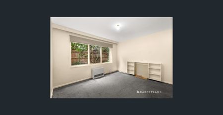 Practical Ground Floor Apartment - Photo 3