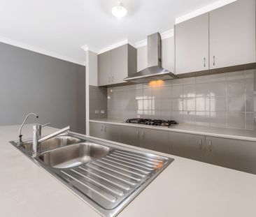 Well-Presented Family Home - Photo 6