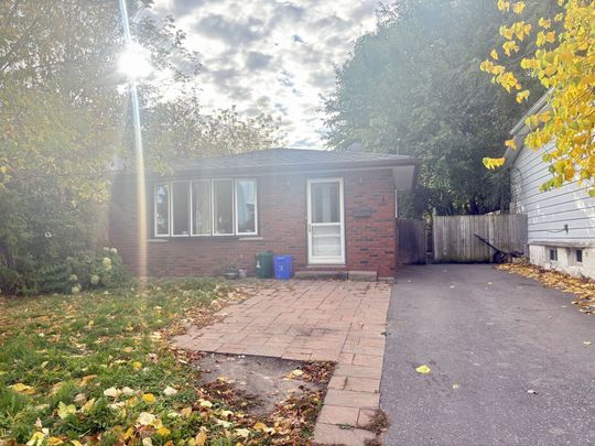 For Lease - 603 Devon Avenue Unit# BSMT, Oshawa, Ontario - Photo 1