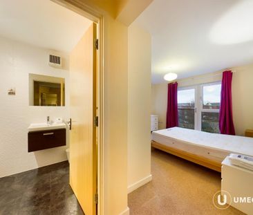 2 bedroom apartment to rent - Photo 4