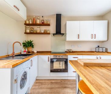 2 bedroom terraced house to rent - Photo 6