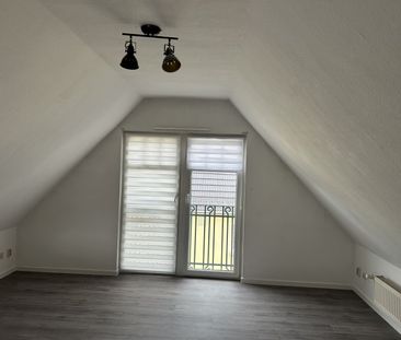 Erfurt: gemütliche 2 Raum Wohnung im Dachgeschoß - Photo 1