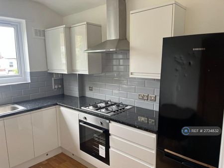 1 bedroom flat to rent - Photo 2