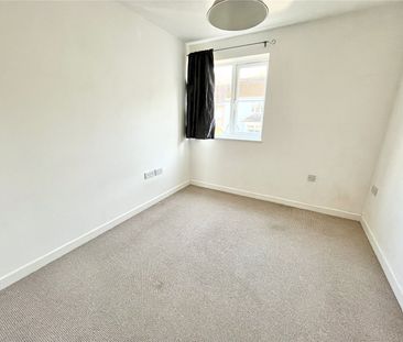 2 Bedroom - Photo 3