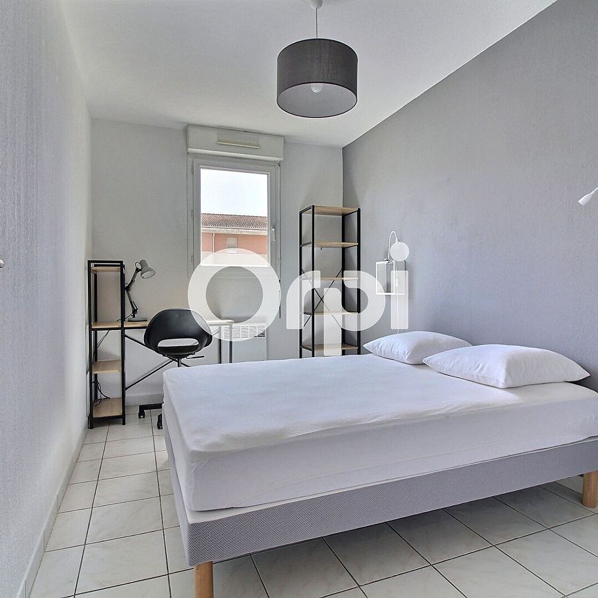 Appartement 3 pièces 58m2 MARSEILLE 10EME 1 090 euros - Photo 1