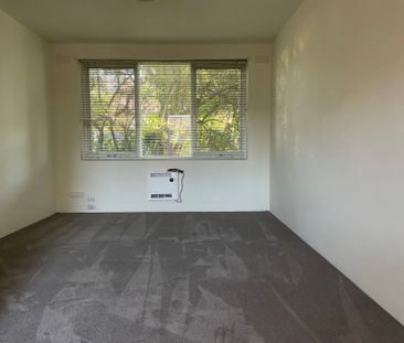 "Living at Weeroona" - Photo 3