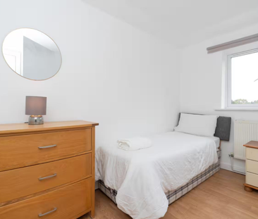 Bournemouth Road - Photo 2 | Rentumo