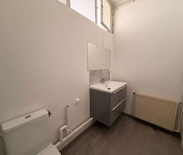 Location Appartement 2 pièces 39m² - Photo 4