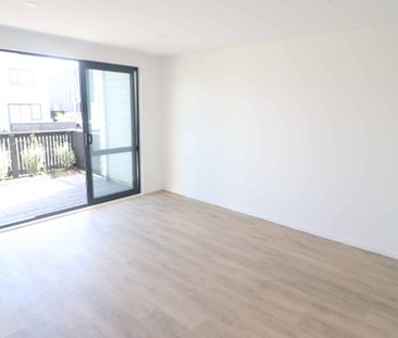 Hobsonville, 3 bedrooms - Photo 4