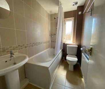 2 bedroom terraced house to rent - Photo 6