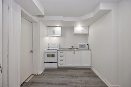For Lease - 2131 Neepawa Avenue, Carlingwood - Westboro and Area, Ontario - Photo 3