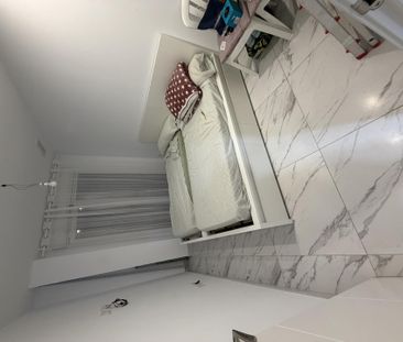 Piso de alquiler en Carrer D'amadeu Vives, 3, La Pineda - Photo 4