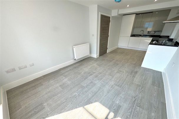 Clarendon Apartments, Canal Walk, Southampton, SO14 - Photo 1