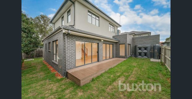 TOWNHOUSE IN HIGH DEMAND!!! - Photo 1